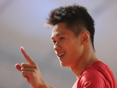 开云体育官网-疲劳作战却不示弱，球员奋力抗争至最后