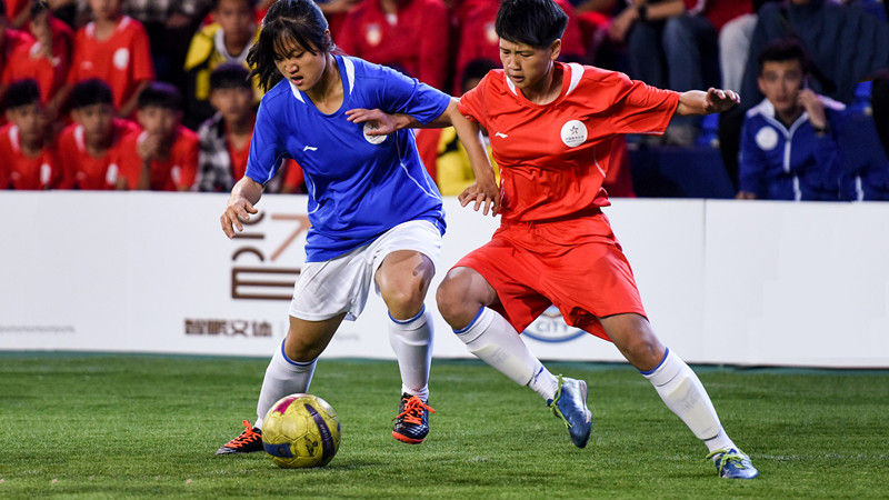 国家女子足球队顺利晋级八强赛