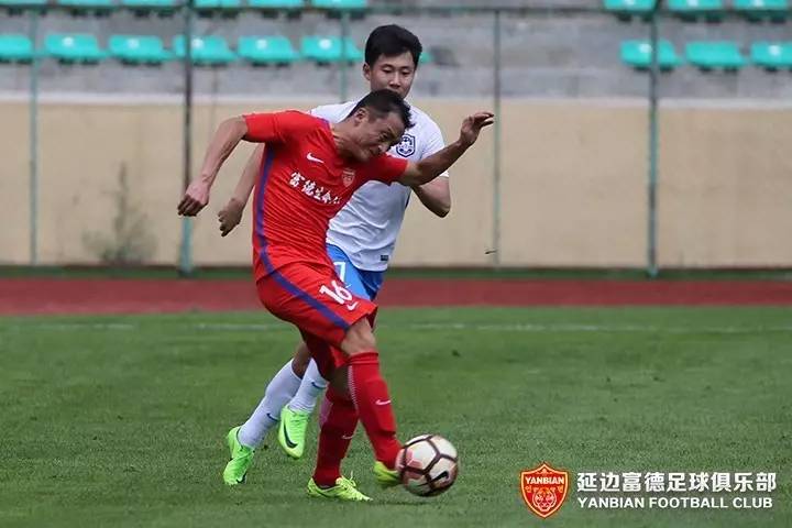 延边富德全队欢唱晋级之歌，冲击奖杯